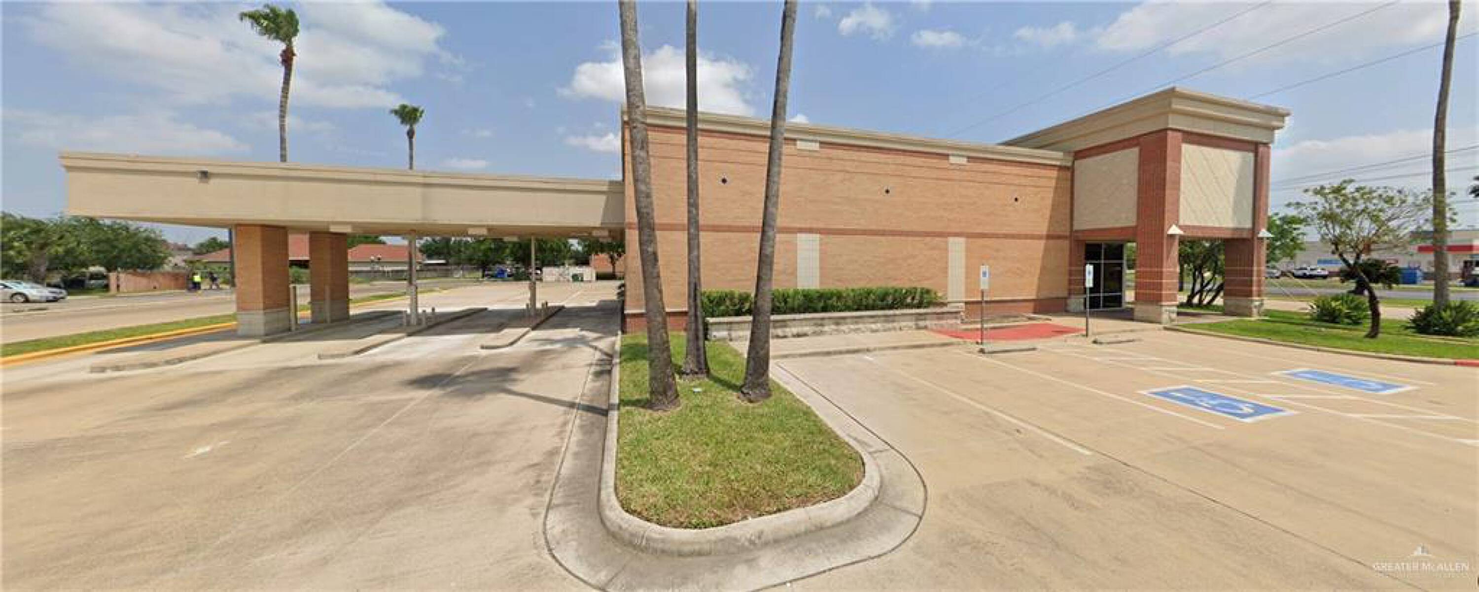 Trenton Commerce Plaza